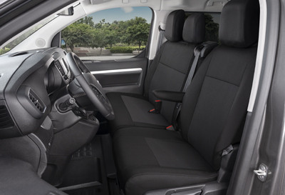 Pokrowiec TAILOR MADE na fotel kierowcy i podwójne siedzenie pasażerów 1+2